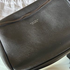 GUC Mina Baie Leather Black/Gunmetal Fanny